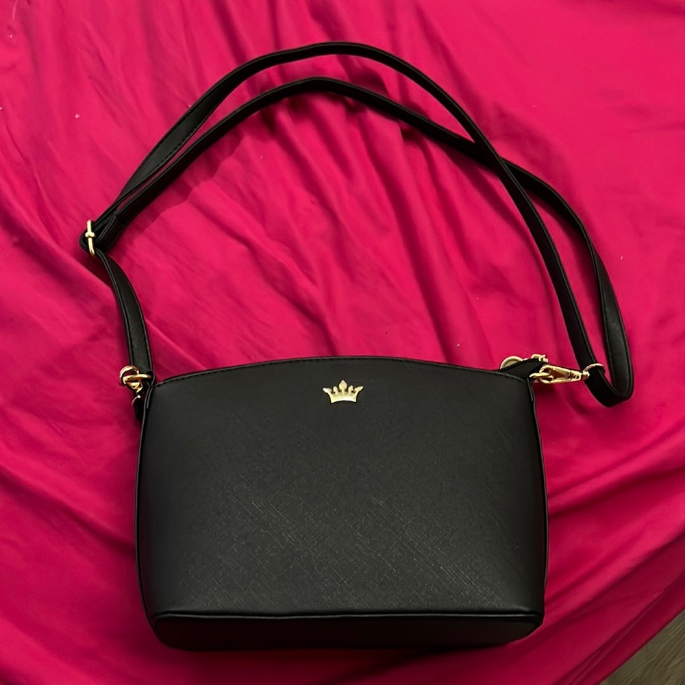 Black purse